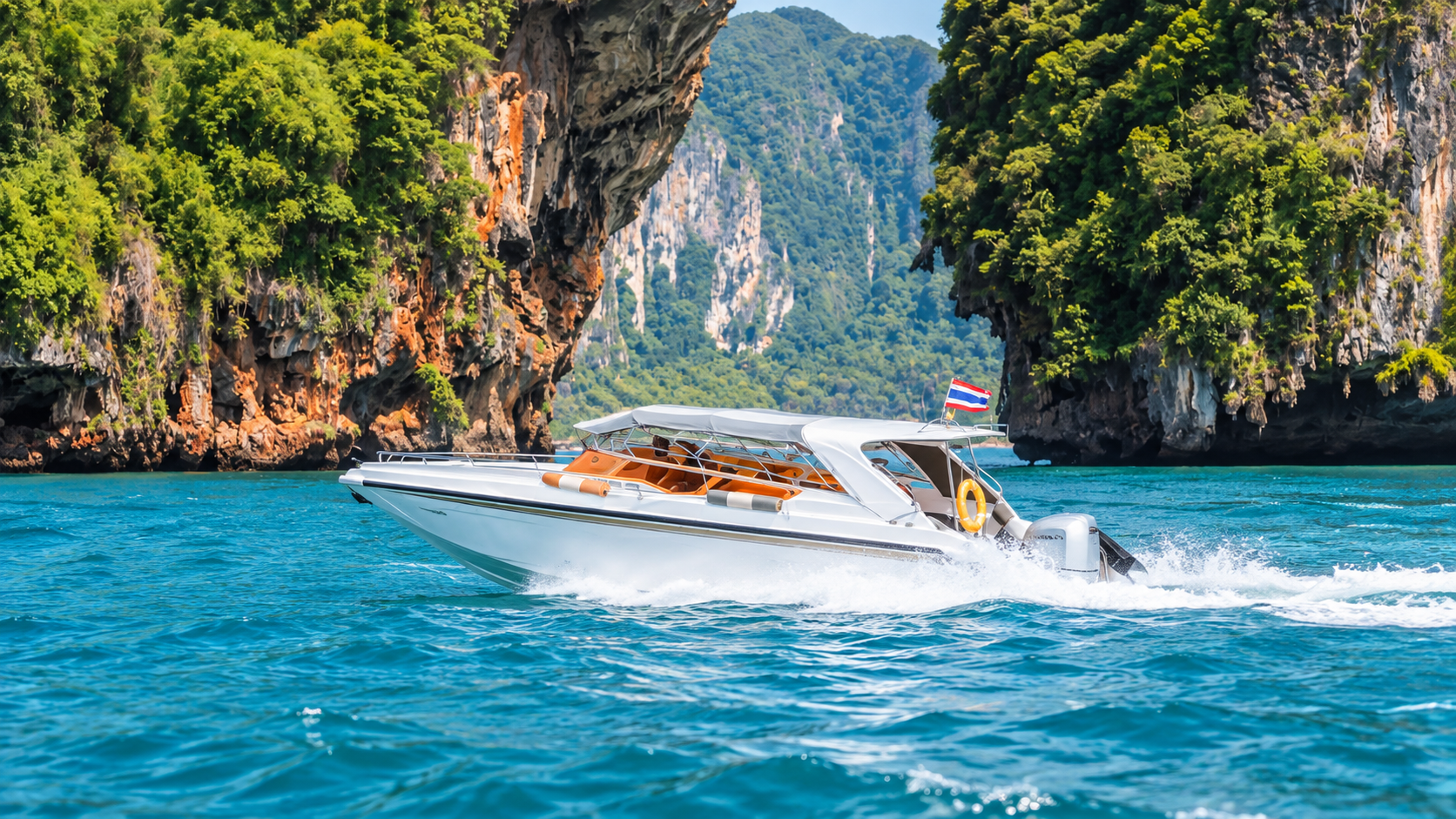 Four Islands Tour by Speedboat & Cable Car