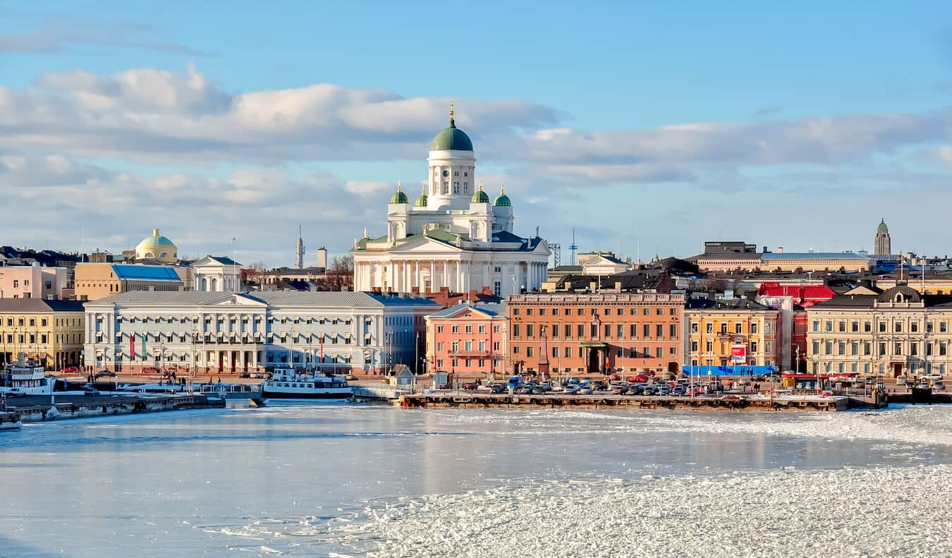 Fly from Rovaniemi to Helsinki