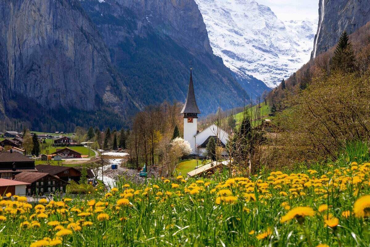 Day Trip to Interlaken & Lauterbrunnen