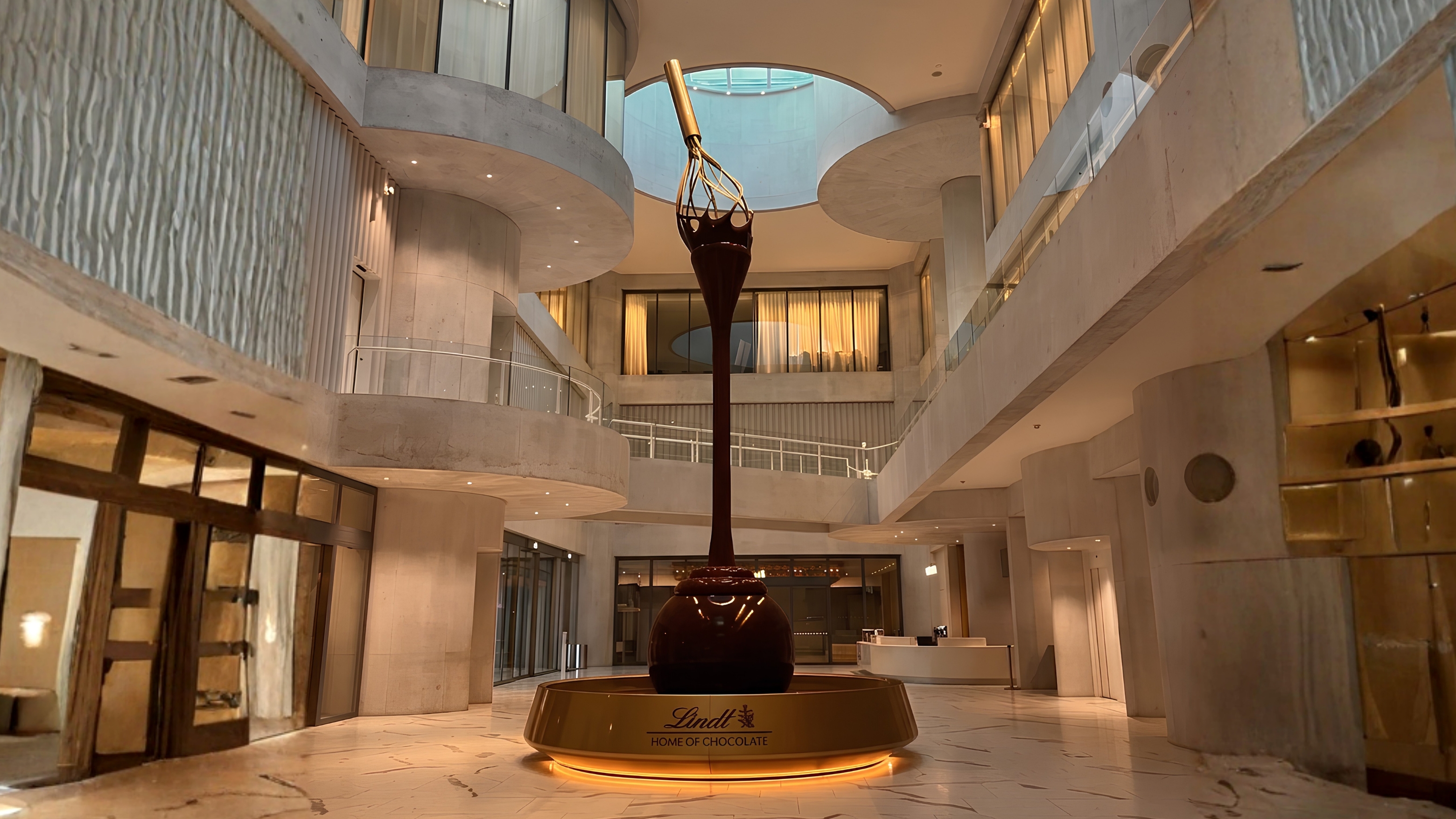 Zurich Highlights & Lindt Chocolate Factory