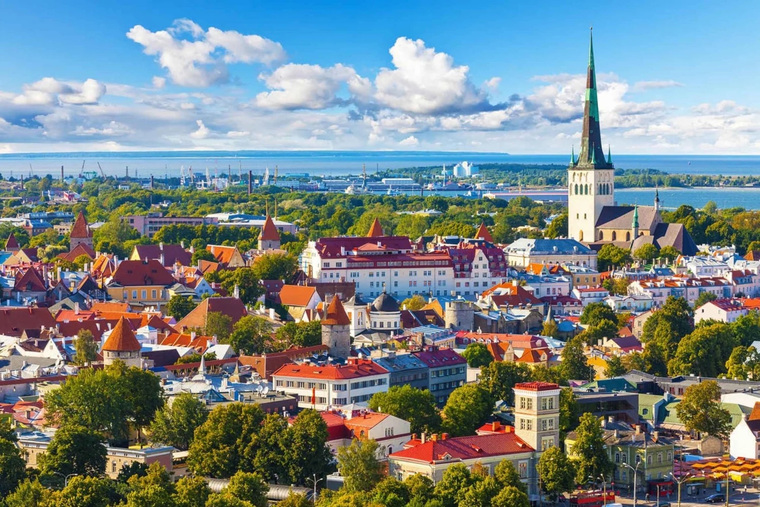 Fly from Rovaniemi to Helsinki
